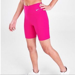 Nike ONE mid rise 7” bike shorts NWT
